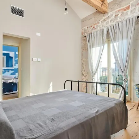 Mediterranea With Pool And Grill In Villa Umag