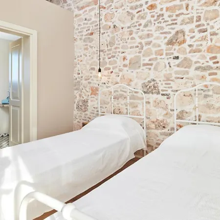 Mediterranea With Pool And Grill In * Umag