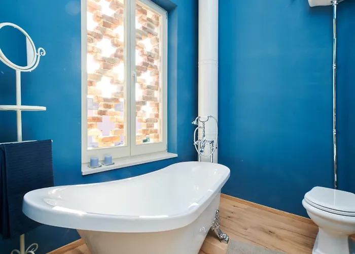 Villa Mediterranea With Pool And Grill In